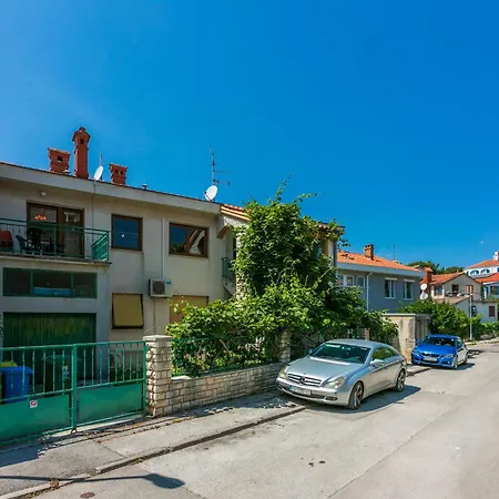 Mare Apartment