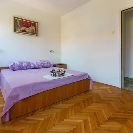 Apartment Mare