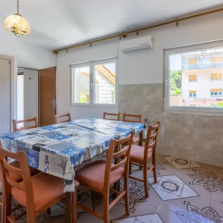 Mare Apartment *